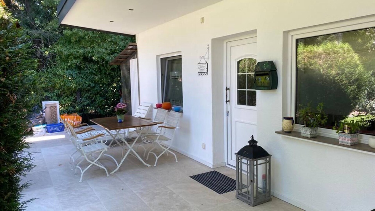 Buderich House | Villa Boardinghouse Meerbusch-Bungalow with large terrace near Düsseldorf/Messe