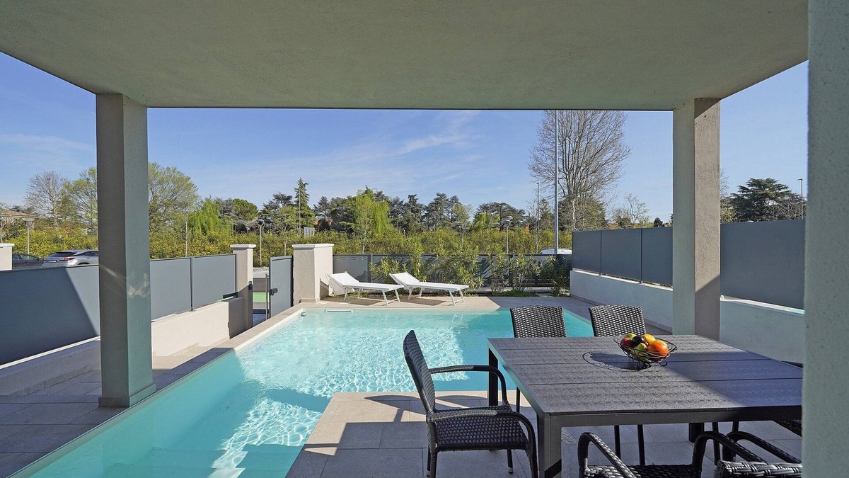 San Bartolomeo Villa | Villa Botego 21 | 3 Bedrooms | Private Infinity Pool, Sauna & Garden Terrace |.