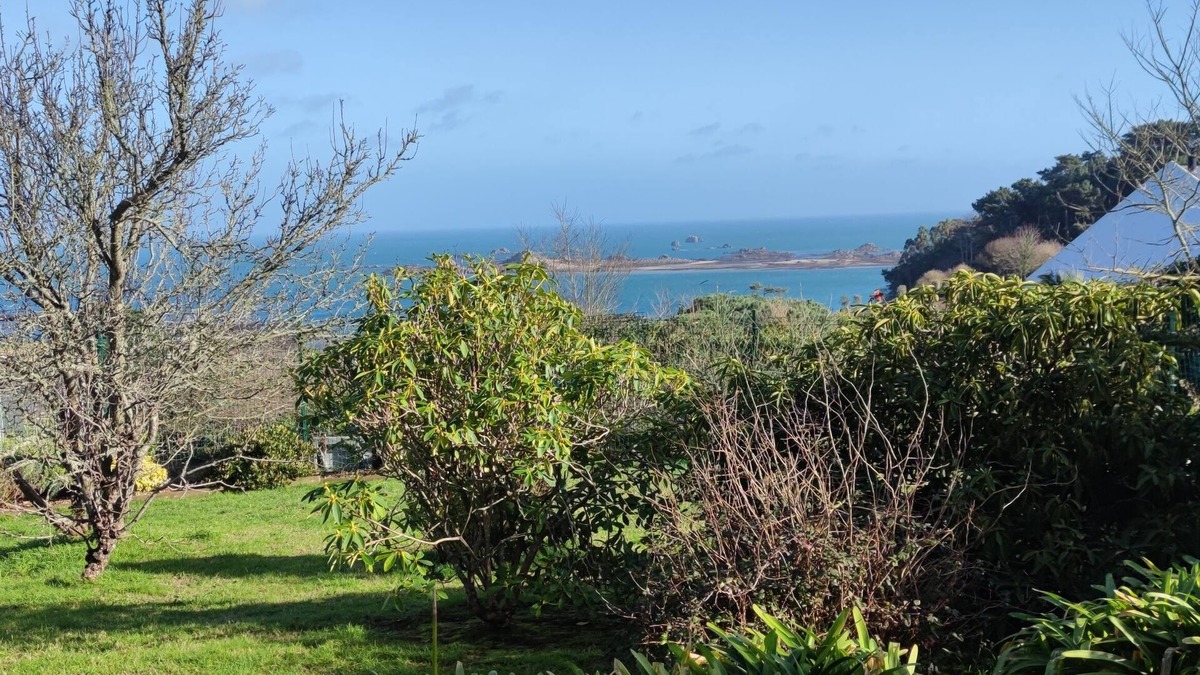 Ploubazlanec House | Villa Bretonne 12 pers. Opposite Ile de Bréhat