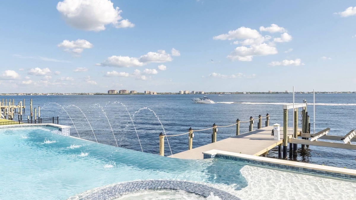 Yacht Club Villa | Villa Brielle is the epitome of waterfront luxury and relaxation. YOU DESERVE IT
