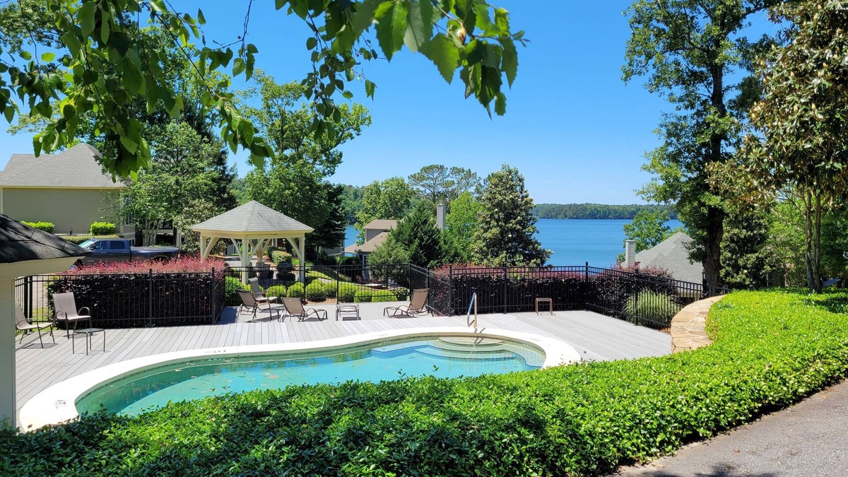 Dadeville Villa | Villa by the Lake, Villa by the Lake- 3BR Condo at The Village on Lake Martin!