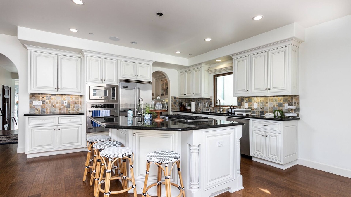 Marina Peninsula House | Villa by the Pacific