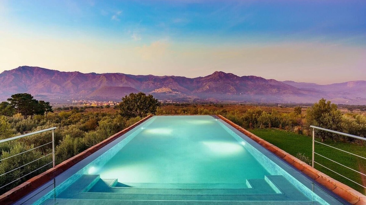 Castiglione di Sicilia Villa | Villa Coco (10 Guests) – Exclusive villa with private pool, Sicily