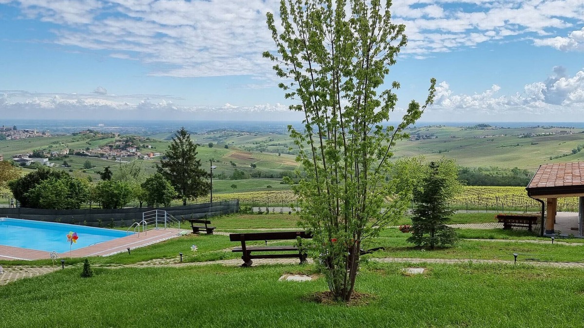 Torrone Villa | Villa 'Casa Vacanze Elios B' with Mountain View, Wi-Fi and Air Conditioning