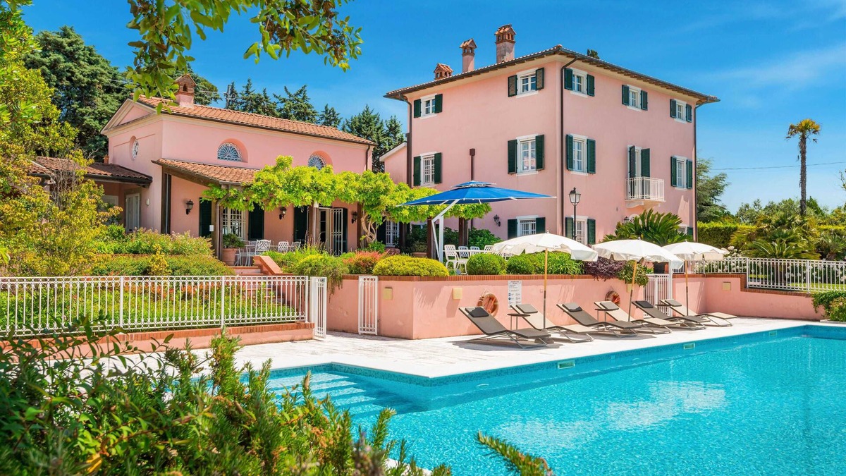 Corsanico Villa | Villa Cà ai Venti, sea view, pool, and park on the hills of Viareggio