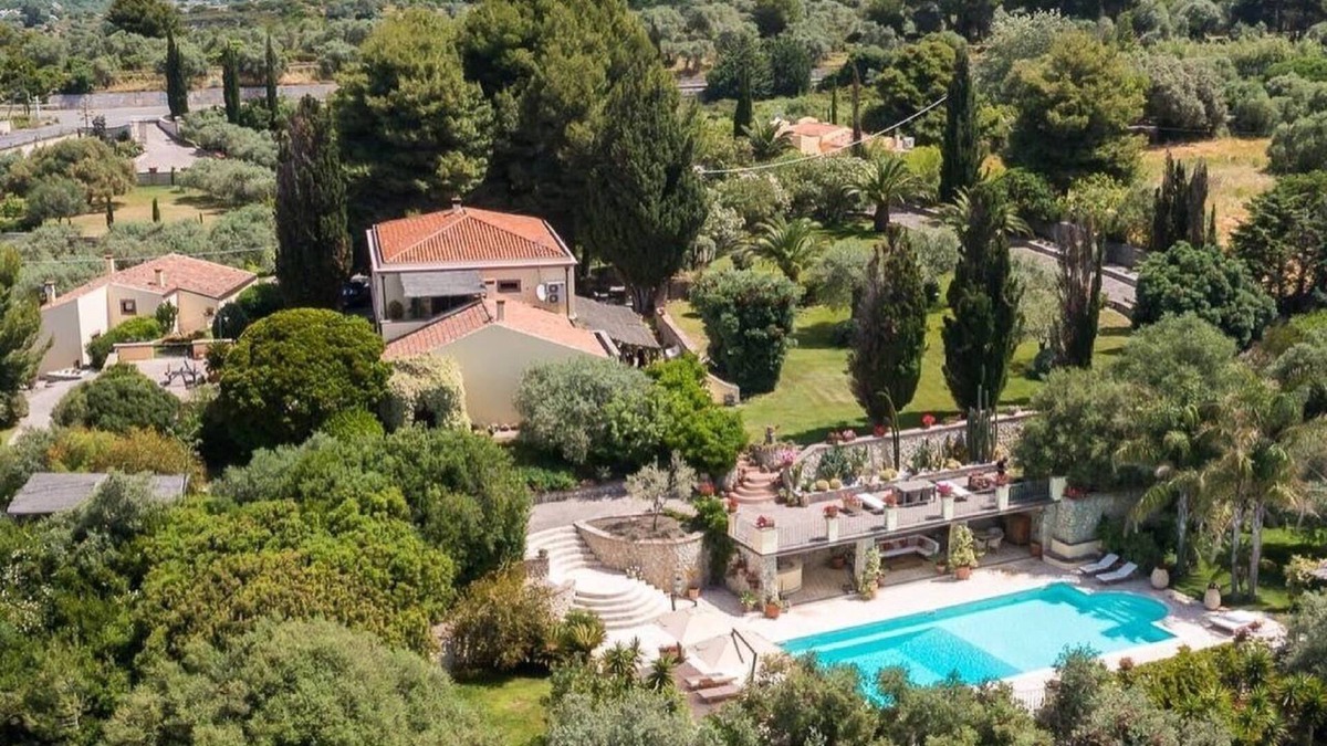 Bosa Villa | Villa Calmedia