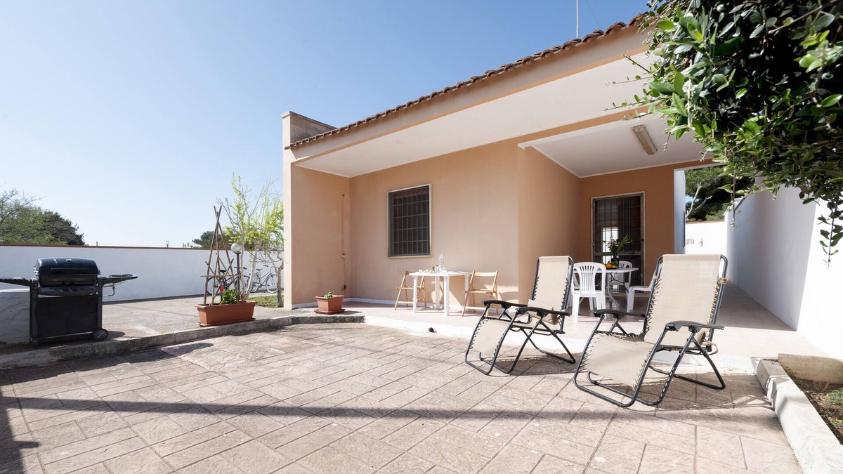 Torre Specchia Ruggeri Villa | Villa 'Camilla' with Private Terrace, Private Garden and Air Conditioning