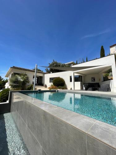 Bandol Villa | Villa Canadeau
