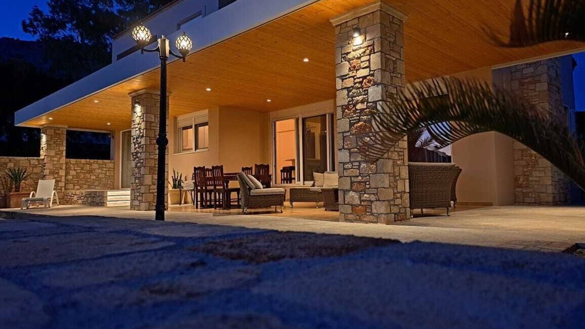 Pefkos Villa | Villa Cap Jano. Exclusive villa on a secluded beach with Infinity Pool