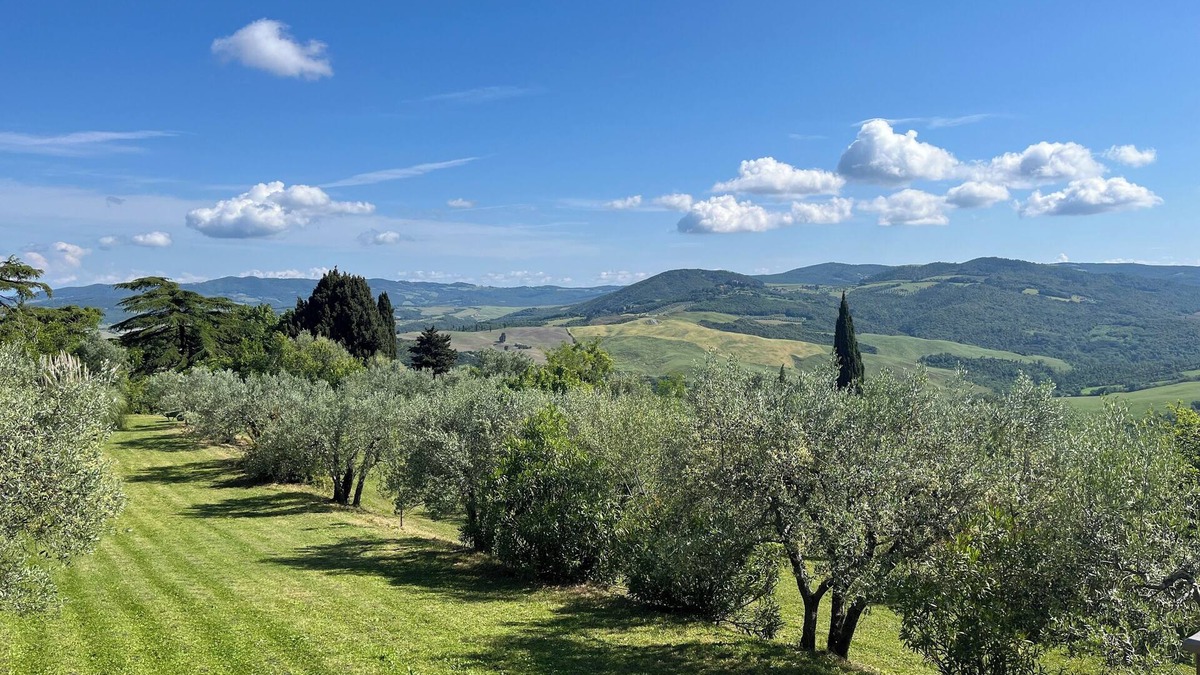 Volterra House | Villa Capannina.nPrivate pool, beautiful grounds and stunning countryside viewsn