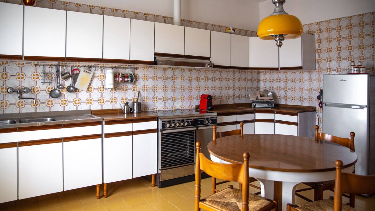 Acquaviva Villa | Villa 'Casa Catrosse' with Private Terrace, Shared Garden and Wi-Fi