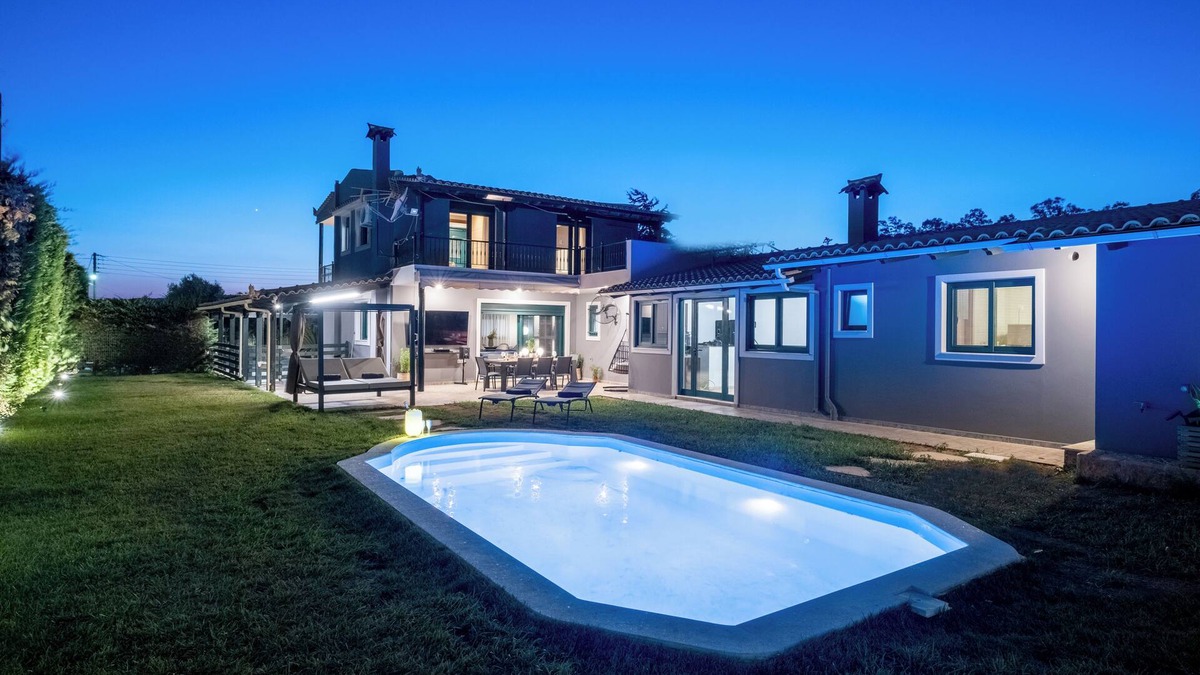 Kropia Villa | Villa Casa del G private pool and barbecue nSpecial reservations for events.
