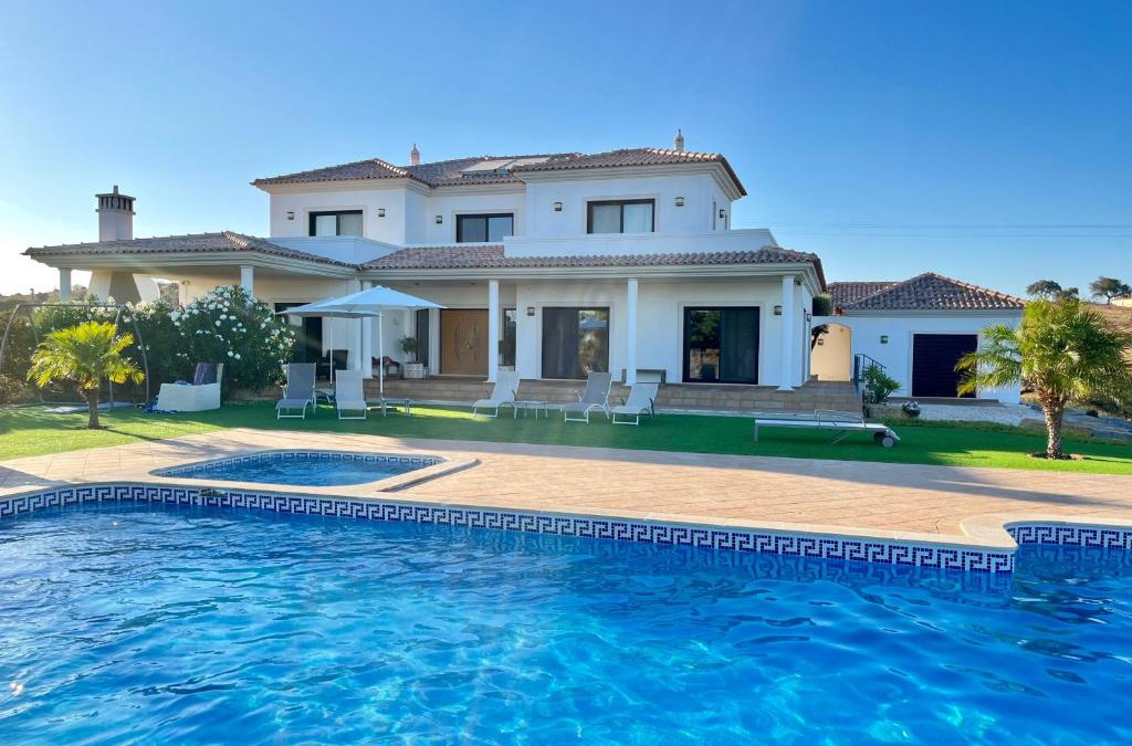 Corte Antonio Martins Villa | VILLA Casa Eden