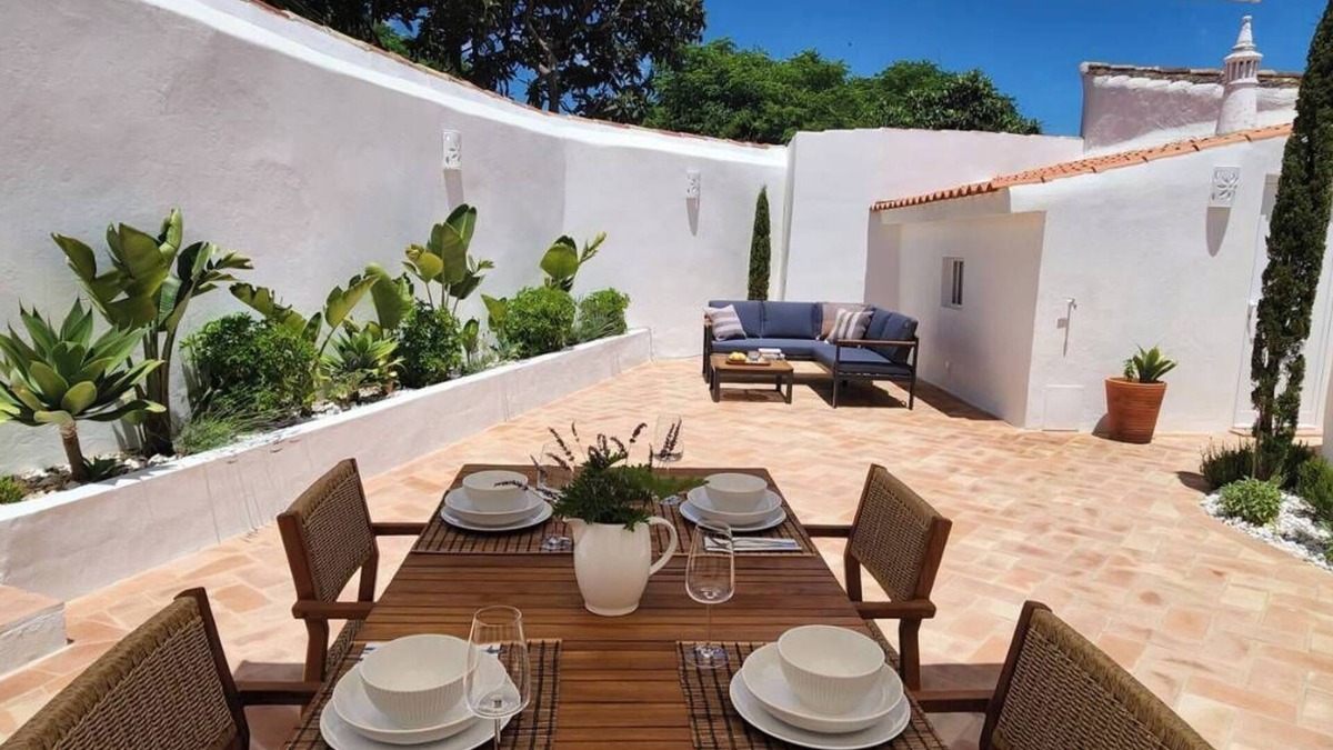 Sao Bras de Alportel Villa | Villa Casa Nobre with Patio and Roof Top in the Historic Area