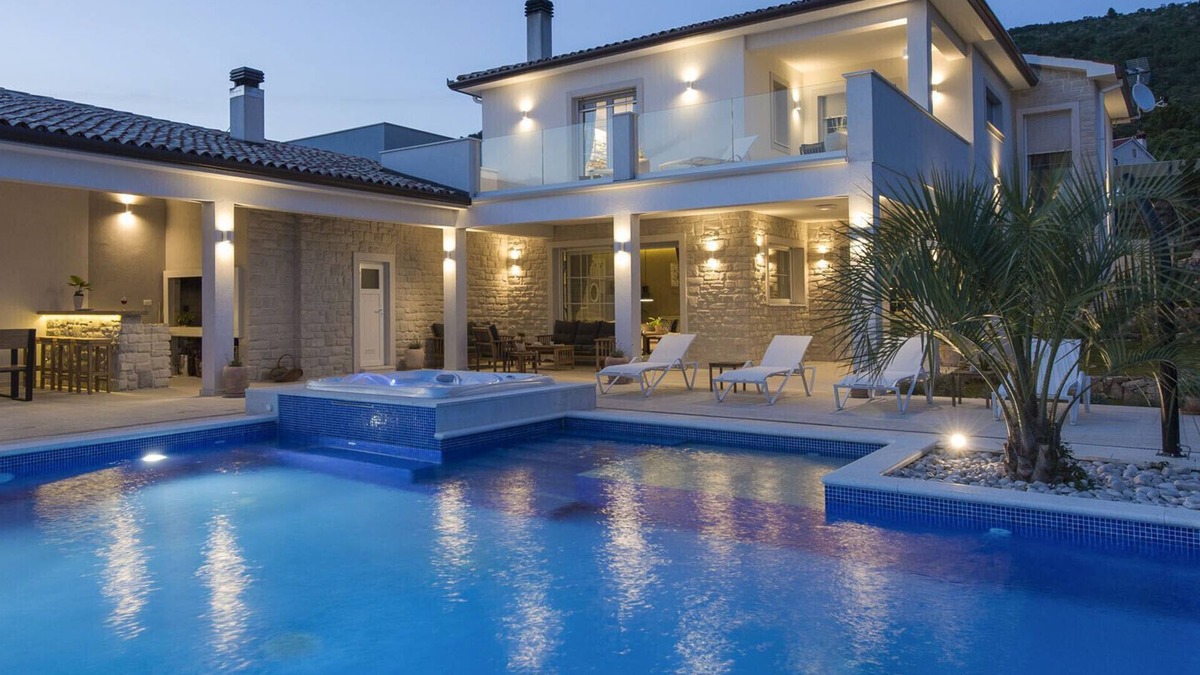 Viskovici Villa | Villa Casta Diva near Labin - Rabac with sea view and wellness