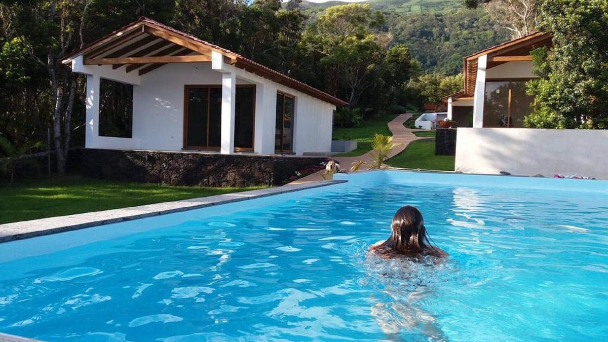 Urzelina House | Villa Casteletes- Bangalow Deluxe Garden View