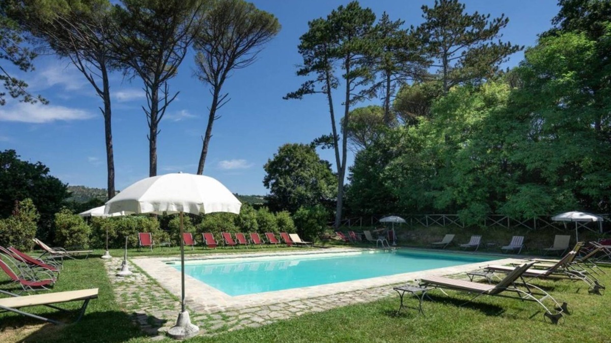 Gubbio Villa | Villa Castello di Gubbio by MMega