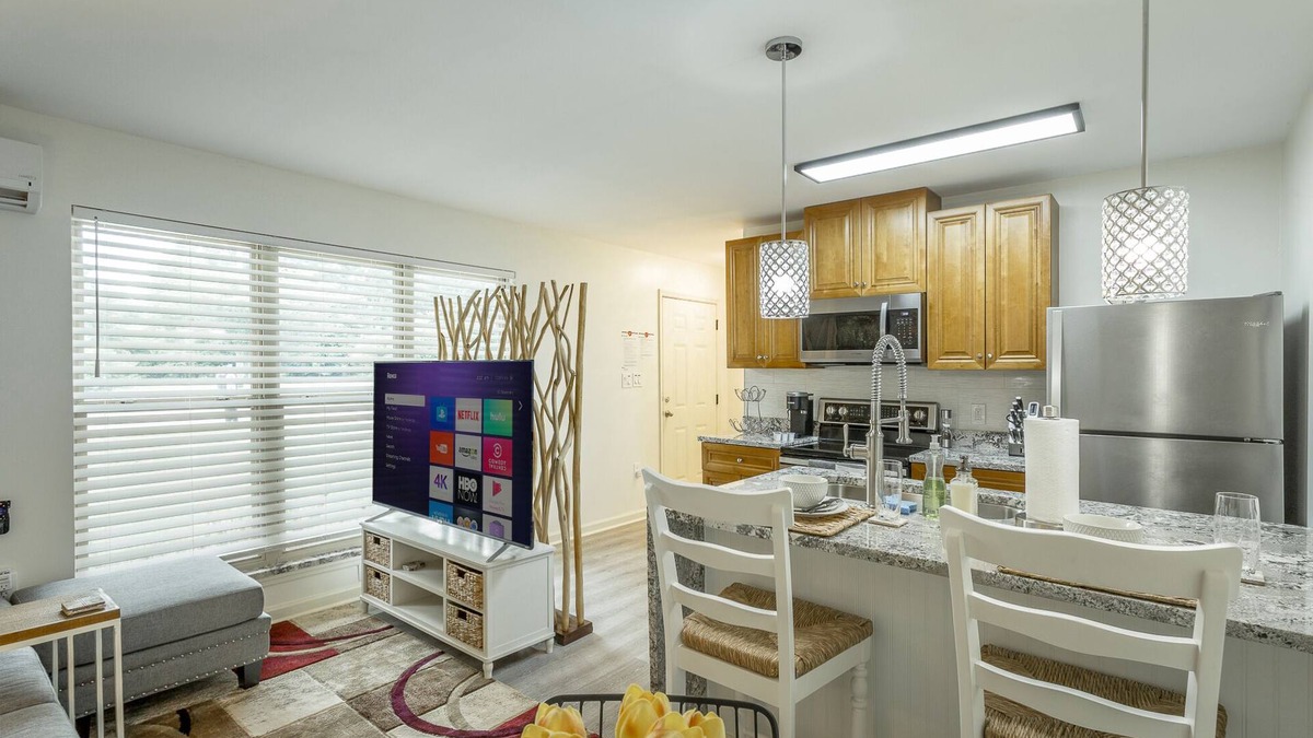 Graysville Apartment | ✤ VILLA CATALINA # 101 ✤ Free Parking & WIFI
