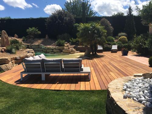 Valencin Bed & Breakfast | Villa Chapulay