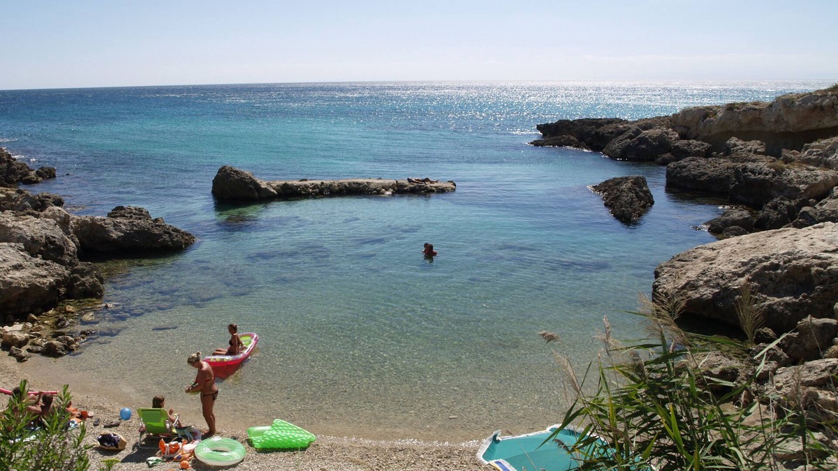 Taranto Villa | Villa close to the sea and town.