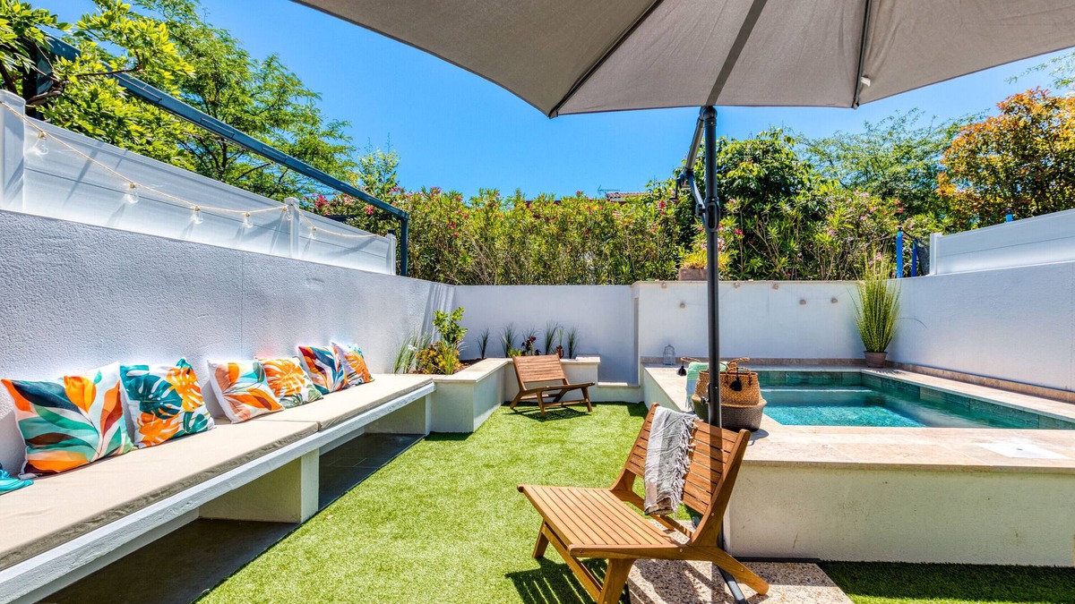 Mauguio Villa | Villa Cocoon Montpellier and Beach with Private Pool, Wi-Fi and Air Conditioning