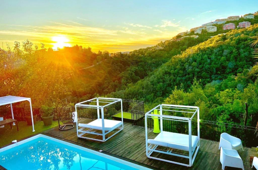 Les Termes House | VILLA COLINA