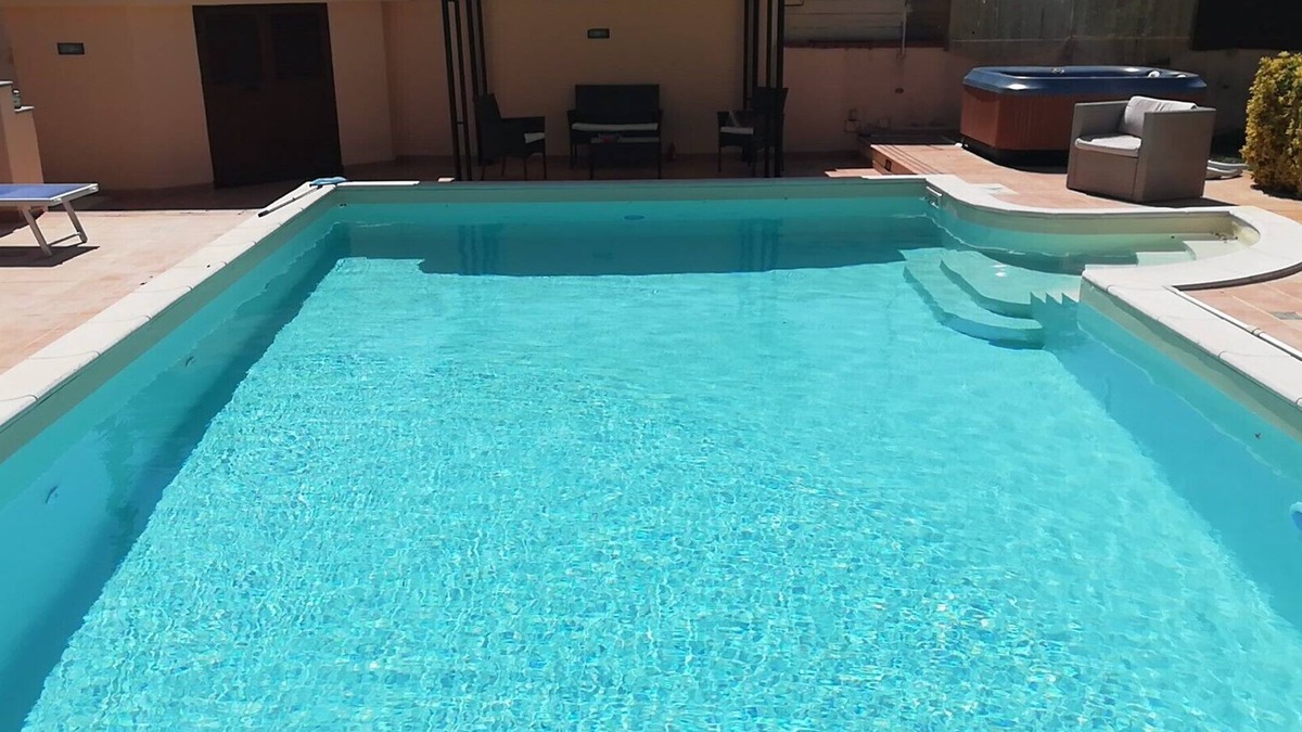 Latina Lido Villa | Villa Colle La Guardia Pool & Jacuzzi