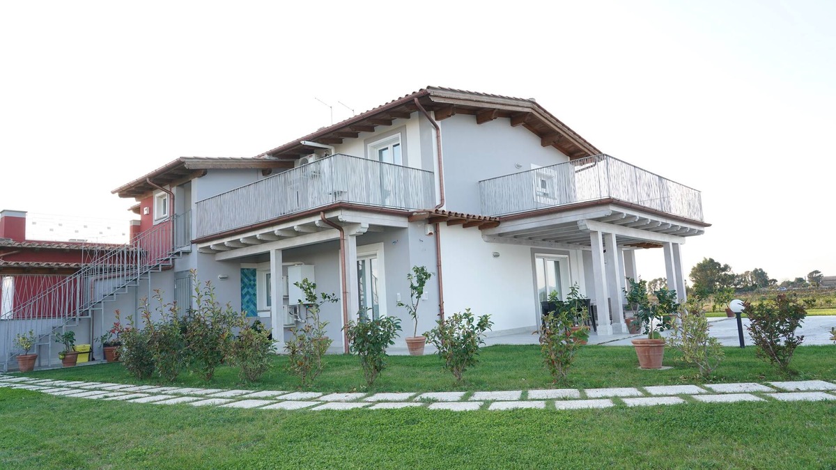 Ladispoli Villa | Villa consisting of two independent suites