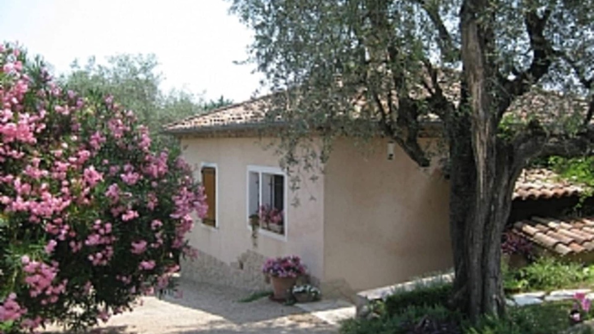 Le Rouret Villa | Villa Cottage In Property With 13x 5m Pool Near Valbonne