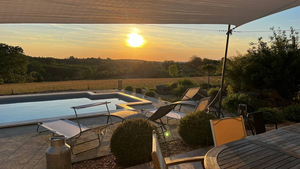 Pontours House | Villa Couché de Soleil Avec Piscine Privée