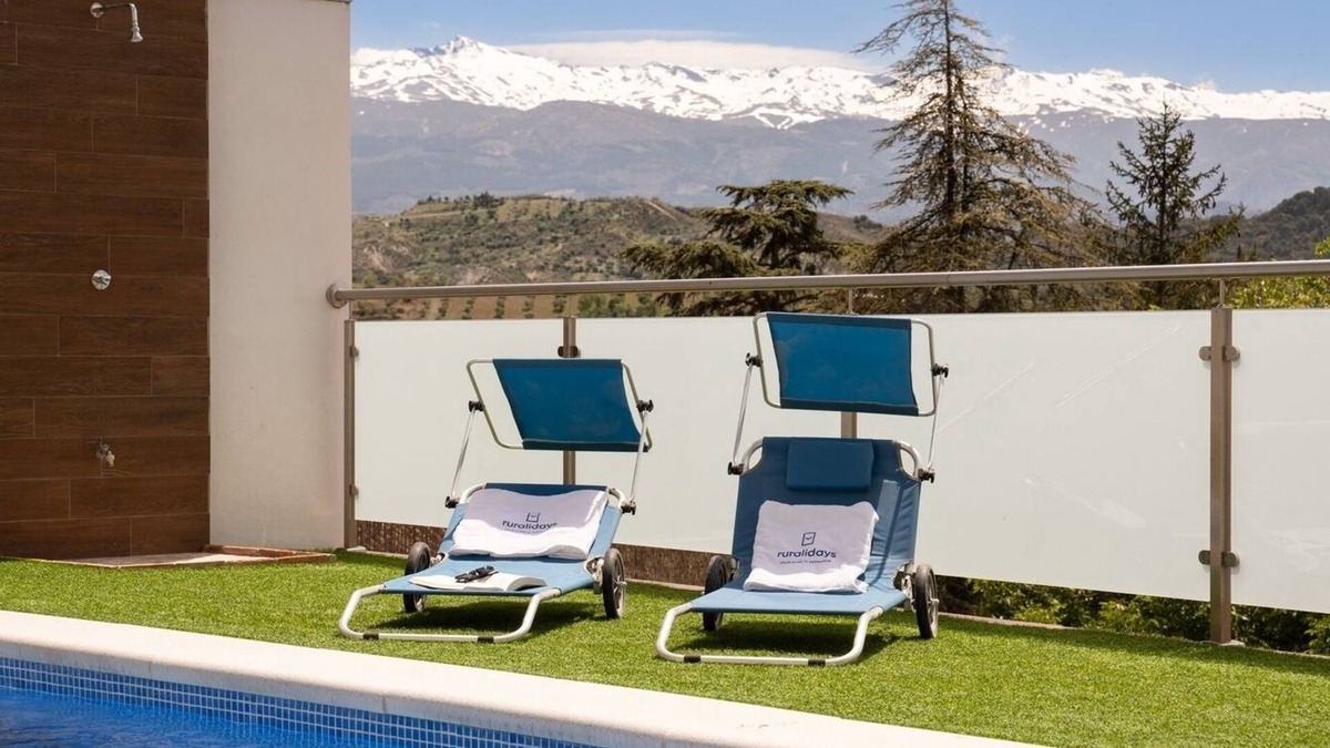 Huetor Santillan Villa | Villa Cuesta Colorada Huétor Santillán by Ruralidays