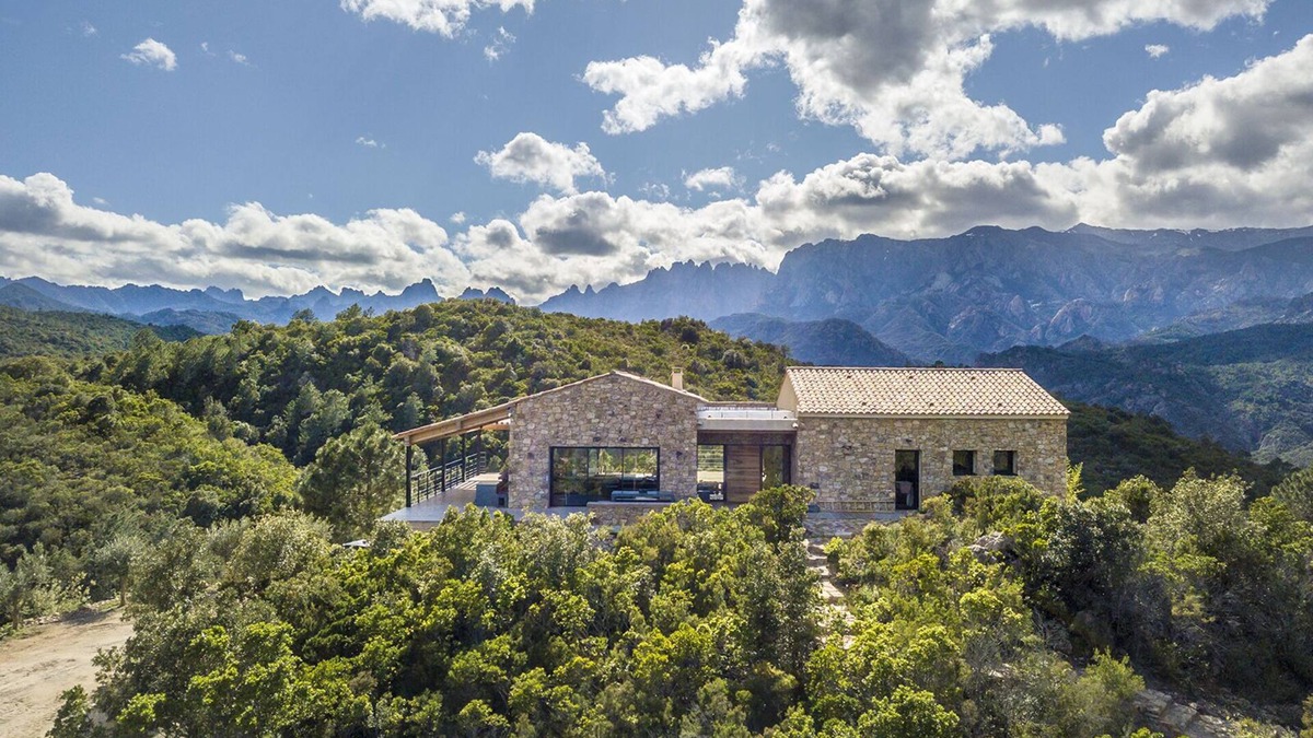 Sari-Solenzara Villa | Villa D'architecte Comme un nid D'aigle en Pleine Nature Entre mer et Montagne