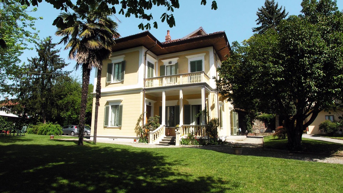 Albiano d'Ivrea House | Villa D'Azeglio