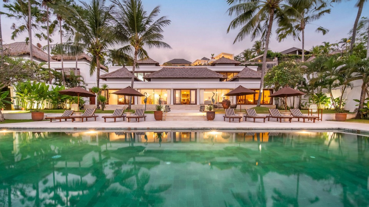 Candi Dasa Villa | Villa Dahlia, 4 bed Oceanfront Retreat, with Chef and Butler Candidasa