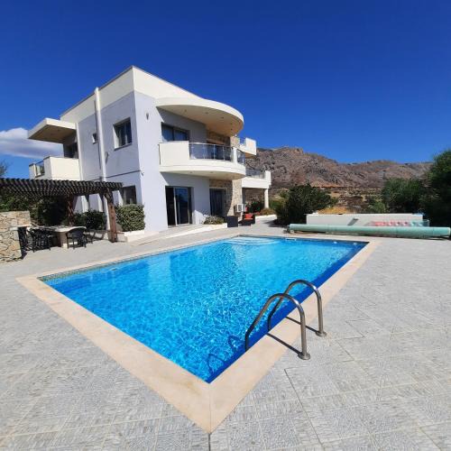 Makry Gialos Villa | Villa Danae