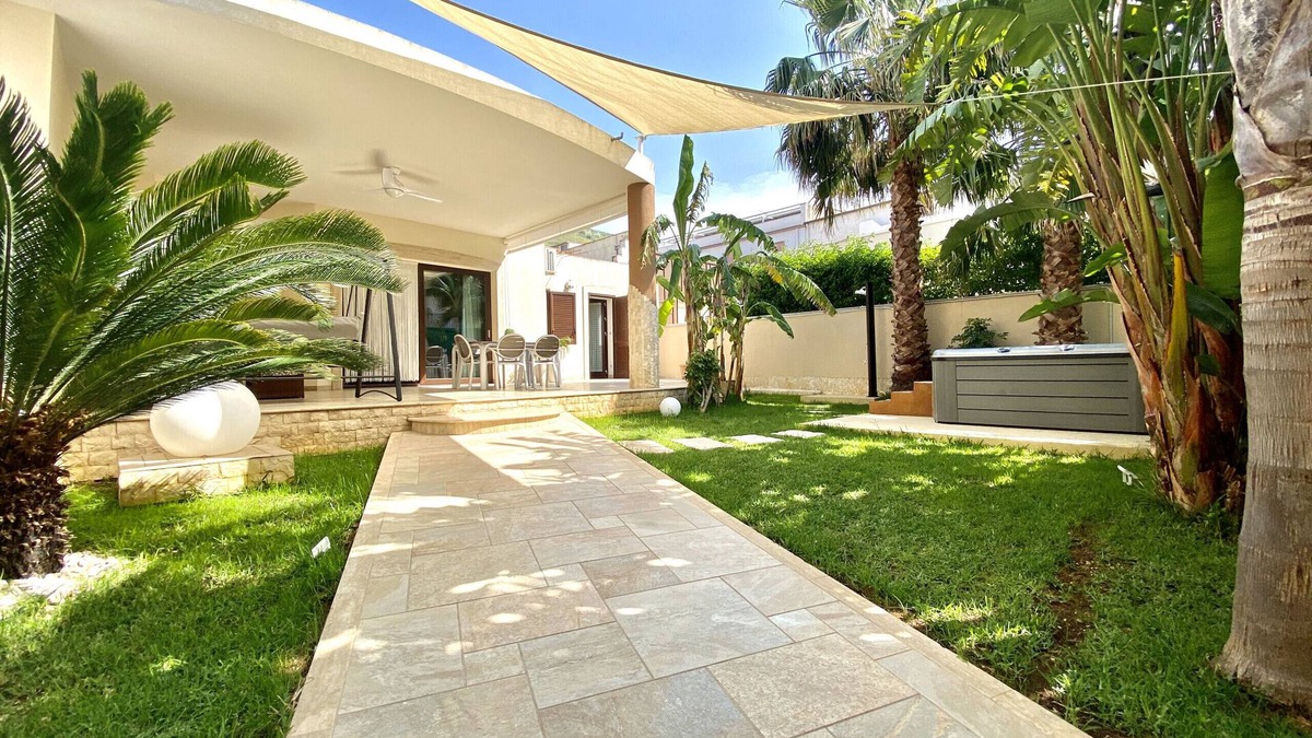 Alcamo Villa | Villa Davelia