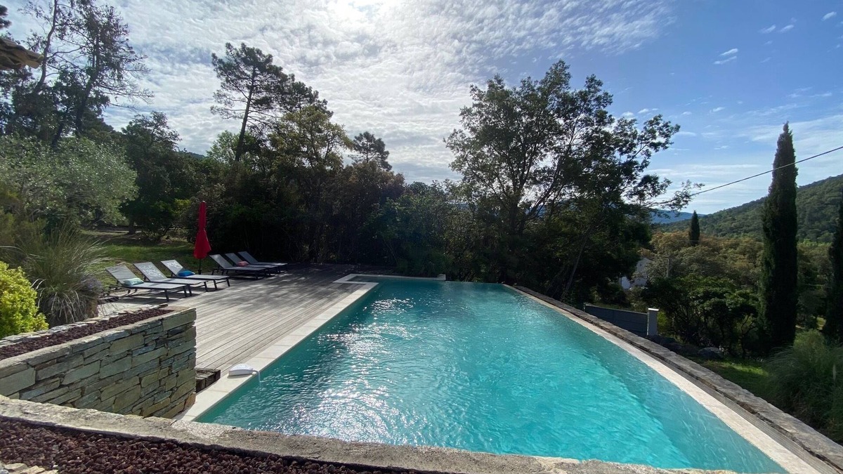 La Mole Villa | Villa DE 200m² AU Coeur DES Vignes DU Golfe DE Saint-tropez