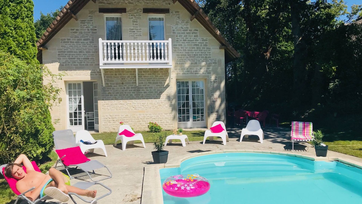 Touques Villa | Villa de Charme Domaine privé Touques with Private Pool