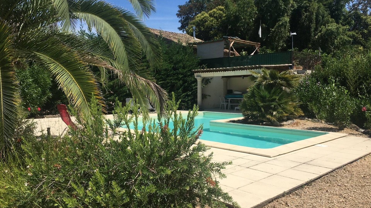 Saint-Martin-d'Ardeche House | Villa de Style Romain Avec Terrasses et Grand Parc. Plage à Proximité