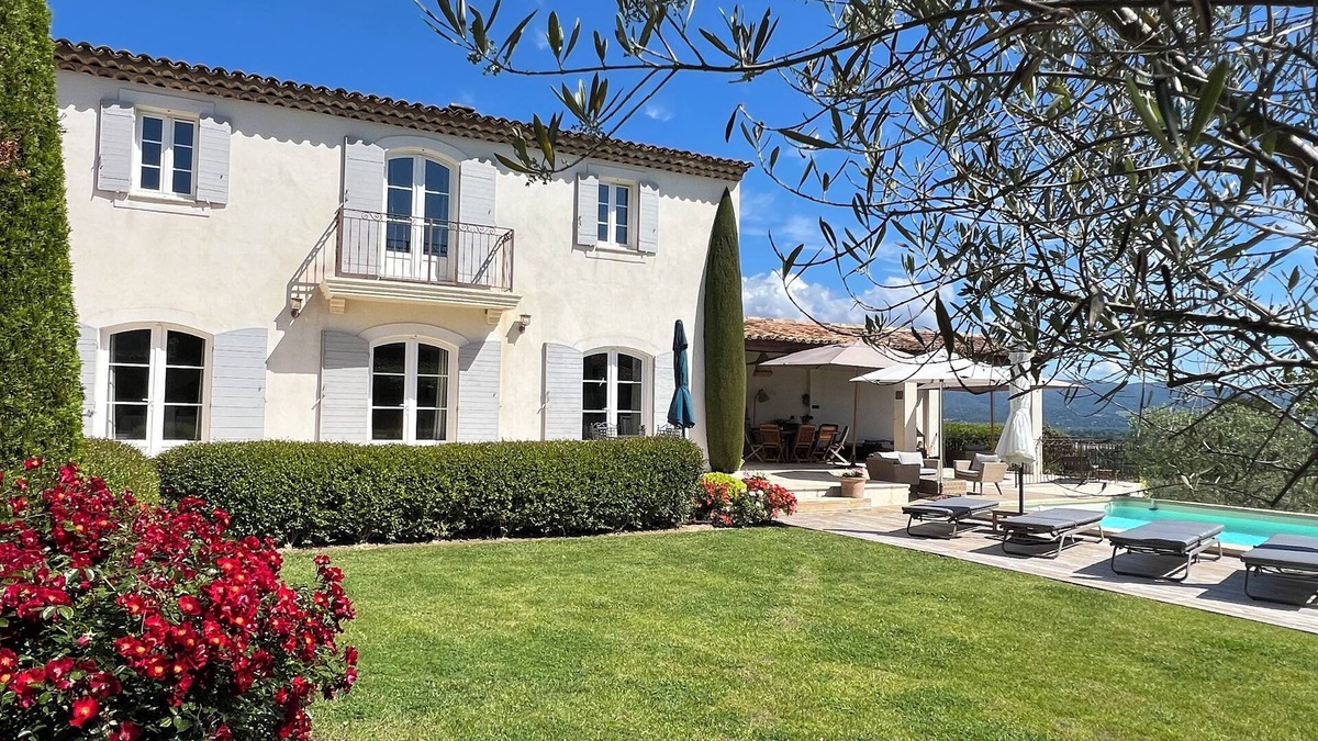 Pont Royal Villa | Villa de Grand Standing sur Golf de Pont Royal (5 bedrooms & heated pool)