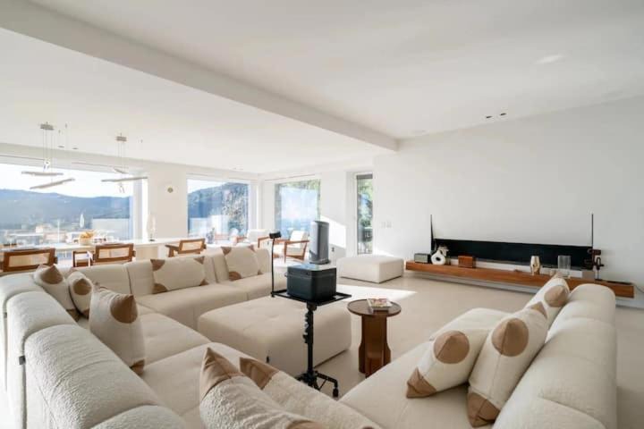 Roquebrune-Cap-Martin Villa | Villa de luxe avec vue panoramique sur la mer et Monaco
