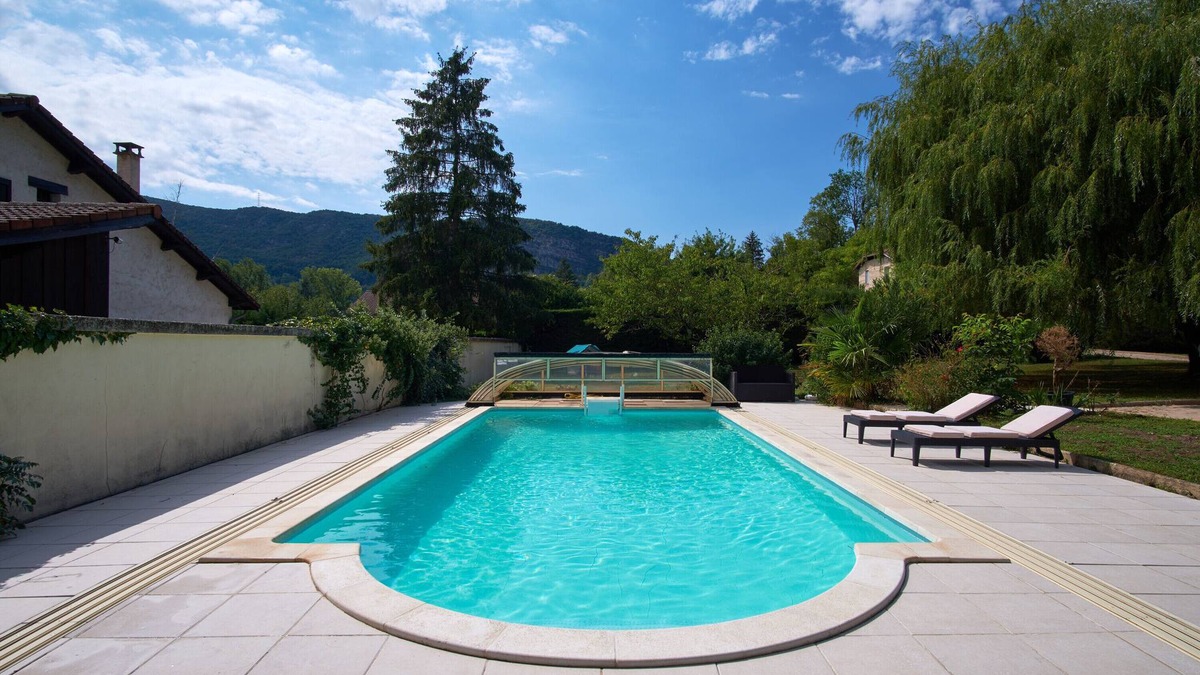 Saint-Just-de-Claix Villa | Villa De Marchi with Mountain View, Pool & Wi-Fi