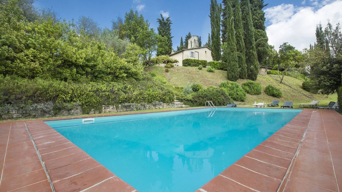 Siena Villa | Villa del cielo with caminetto