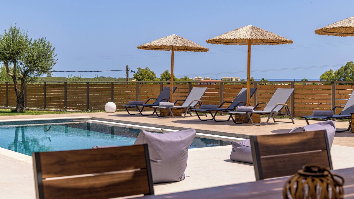 Alykes Villa | Villa Del Norte