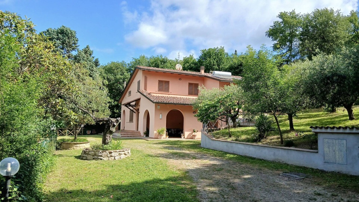 San Feliciano House | Villa del Riccio. The right place to relax in the midst of nature.