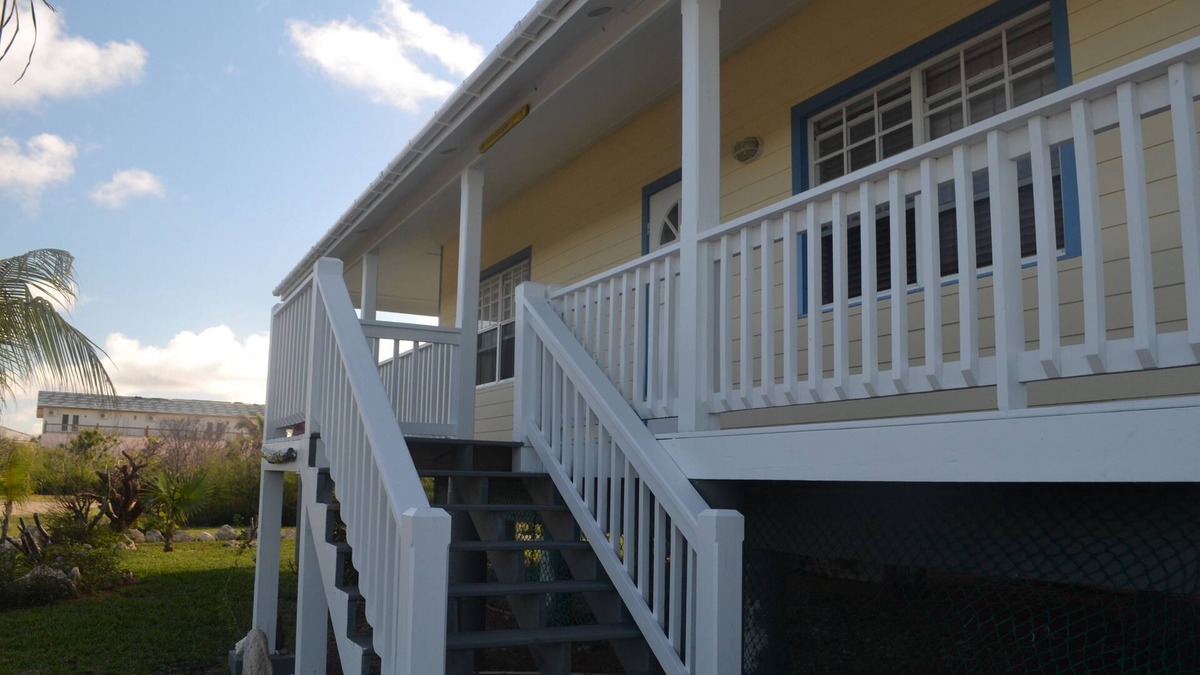 Clarence Town Villa | Villa del Sol - charming, beautiful villa set in a lush tropical setting.