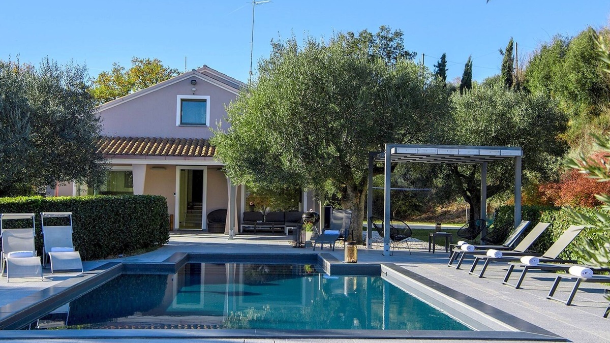 Chiesanuova Villa | Villa Delle Ginestre 9+2, Emma Villas