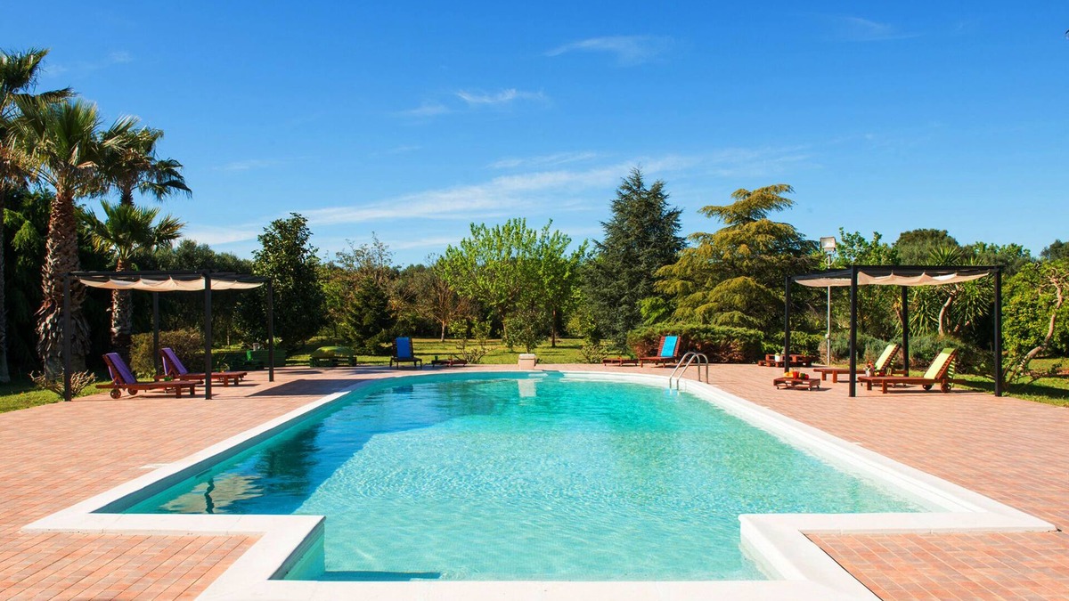 Mesagne Villa | VILLA DELLE LANTANE with Private Pool in a garden of 10,000 m. q.
