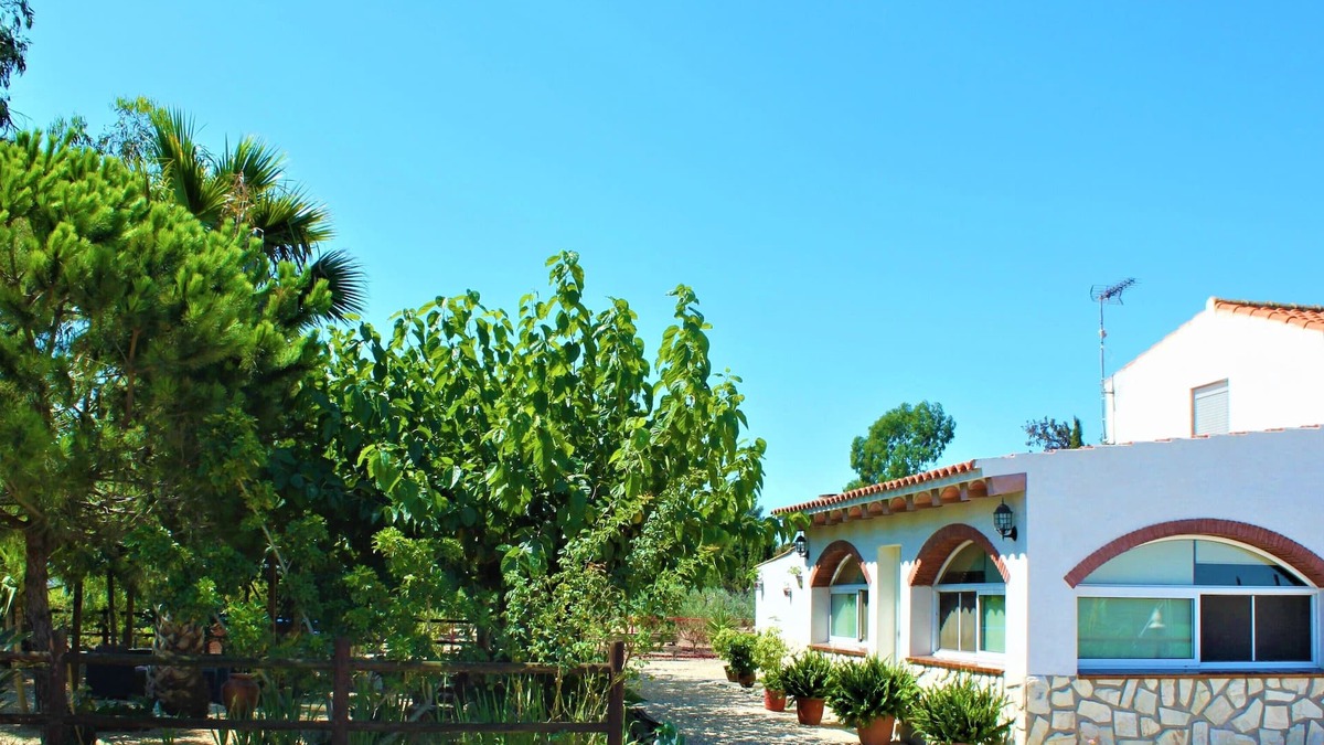 Sant Jaume d'Enveja Villa | Villa Delta, 2000 m plot with pool, barbecue and private lagoon
