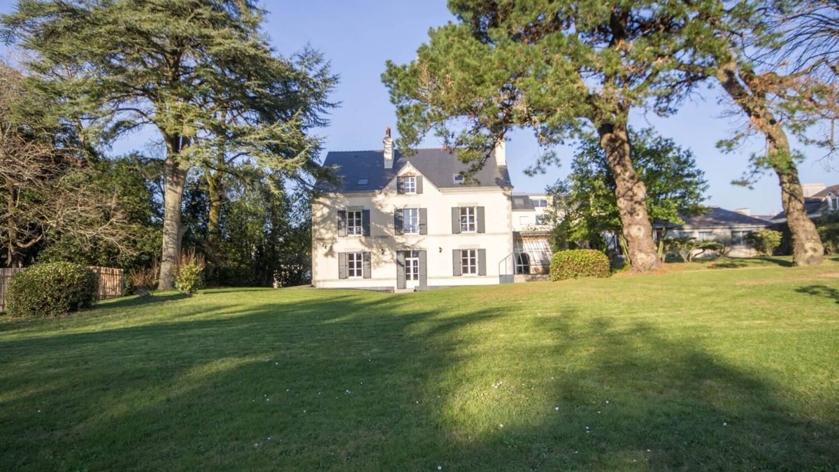 Muzillac Villa | VILLA DES MIMOSAS - Maison de ville de 300m²
